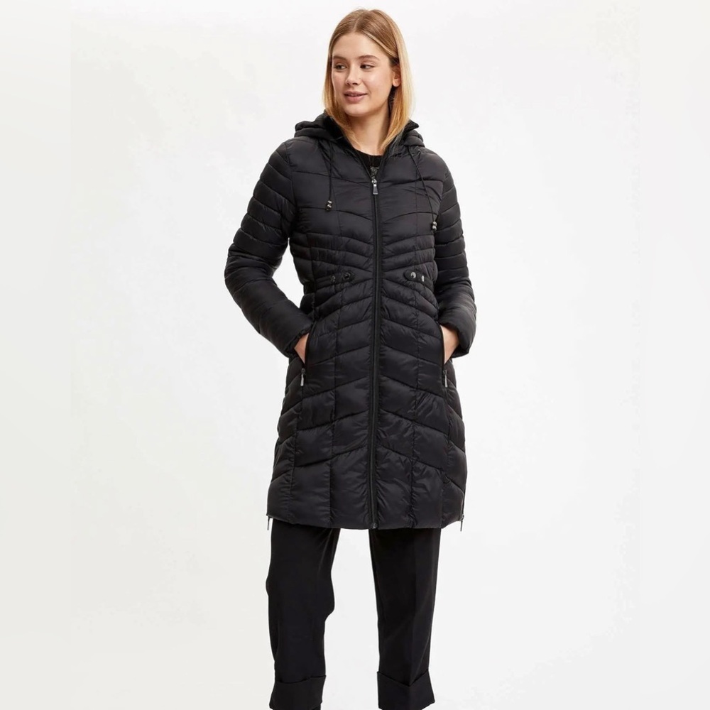 Lolë City Chic synthetic down women's jacket packable black size large